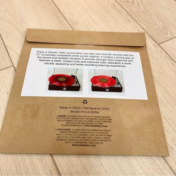 White UO 12” Record Acrylic Slip Mat - Picture 5 of 5